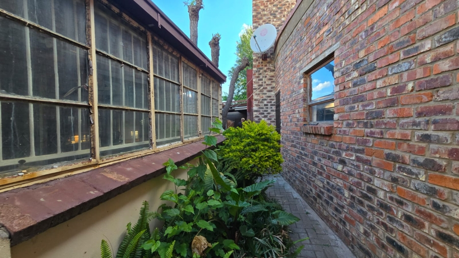 5 Bedroom Property for Sale in Navalsig Free State